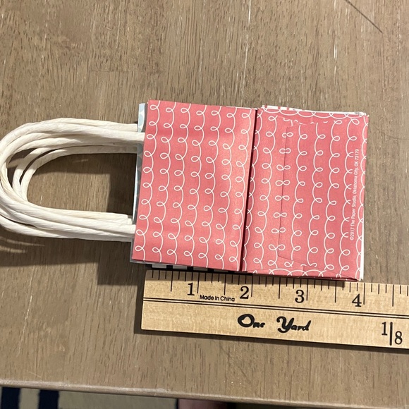 21 Little Colorful Gift Bags Set - Picture 2 of 7